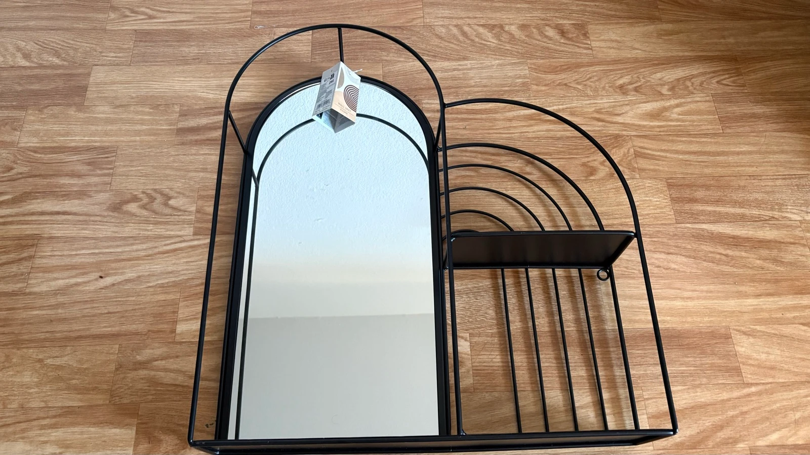 Étagère arche noire avec miroir 